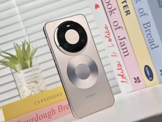 用了一个月，我更懂华为Mate 80 Pro Max的影像底气，这体验真不简单