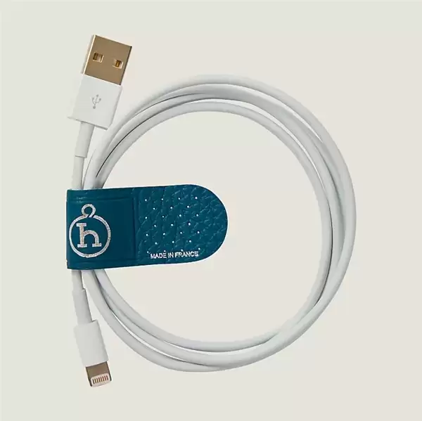 可重复使用 爱马仕推出羊皮创可贴:单张约售385元