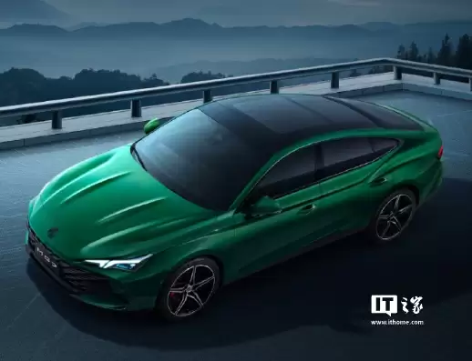 2026 款名爵 MG7 车型将于 1 月 6 日上市:升级智能化配置,现款 12.59 万元起