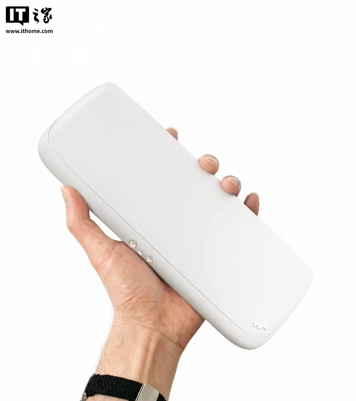 壹号方糖 ONEXSUGAR WALLET 折叠屏掌机预热:8.01 英寸面板、“高通游戏平台旗舰处理器”