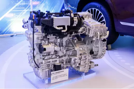 问界M9入藏国家博物馆 成为十四五成就展唯一入选新能源车