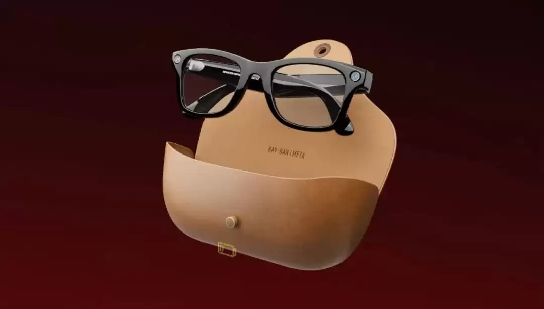 在耳机上装摄像头,这事能成吗?