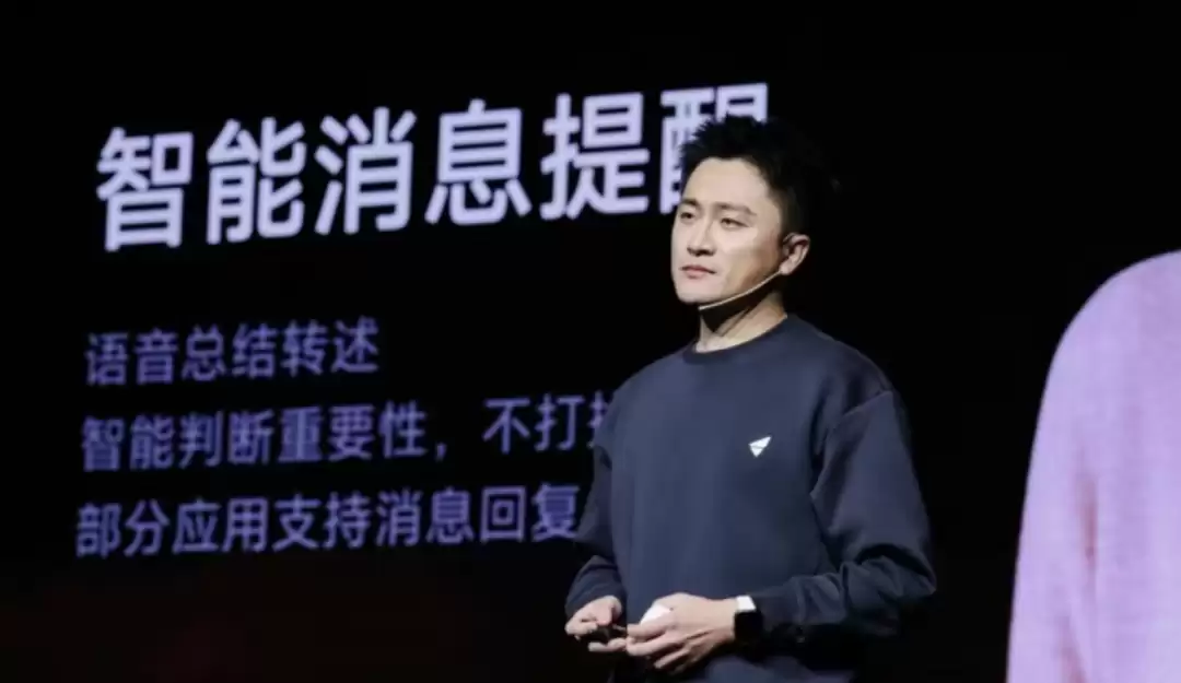 在耳机上装摄像头,这事能成吗?