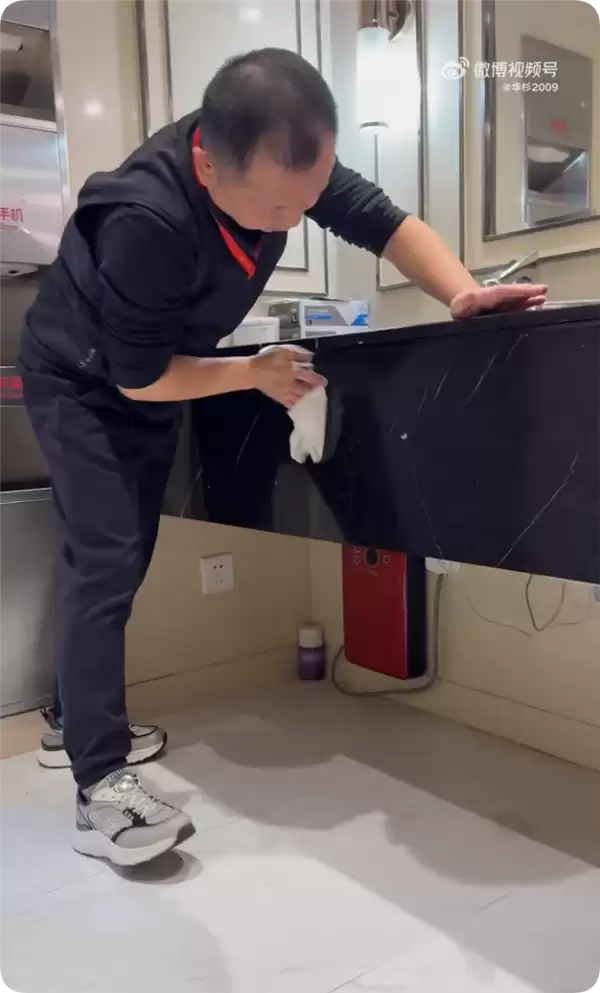 华杉：华与华最高权力是扫厕所 ！每周一我必亲扫