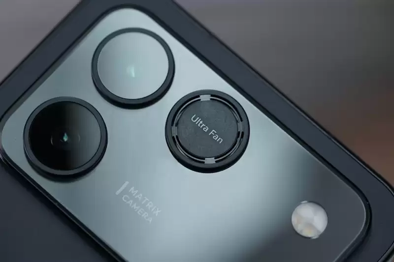 半年内没有对手！荣耀WIN RT评测：2699元首发1万mAh大电池 这才是性价比电竞机！