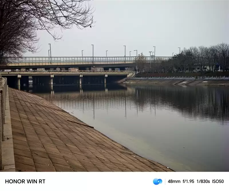 半年内没有对手！荣耀WIN RT评测：2699元首发1万mAh大电池 这才是性价比电竞机！