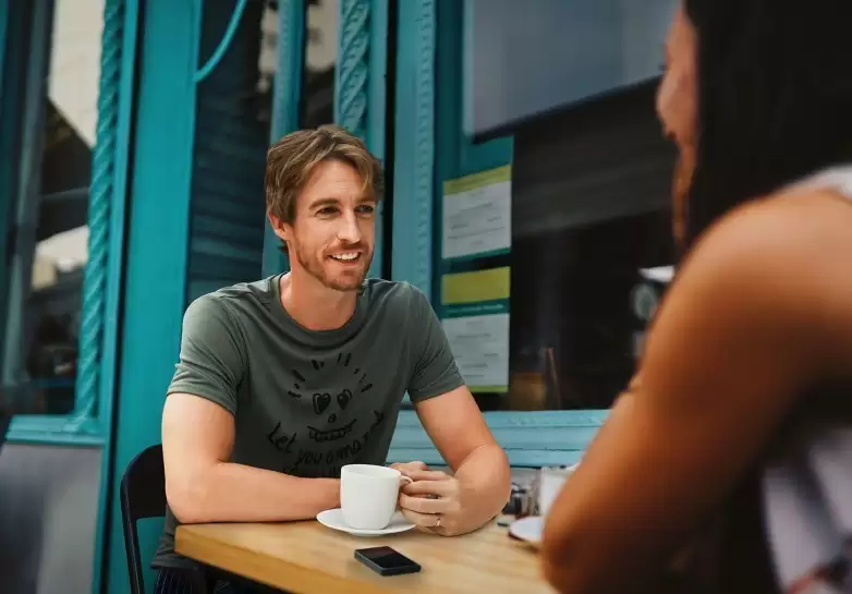 端侧模型破解无网痛点时空壶新T1赋能元旦出海无忧行