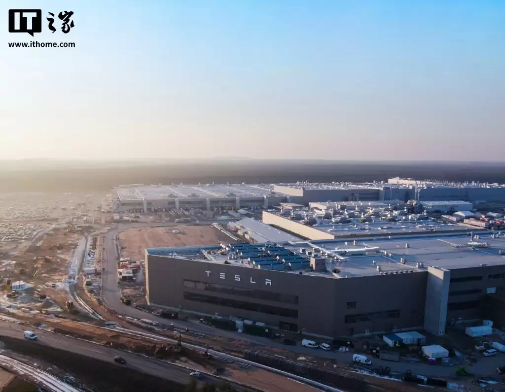 特斯拉柏林工厂陷劳资争议：经理反对每周35小时工作制，双方就薪资水平各执一词