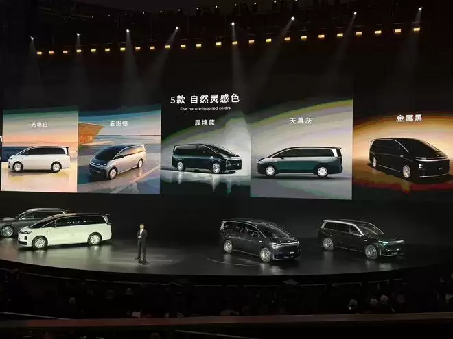 零跑十年答卷:D19与全新MPV亮相 品牌向上进入新阶段