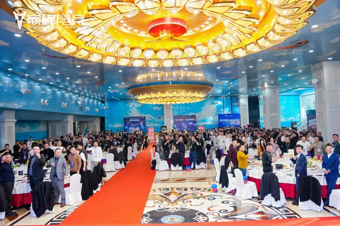 航嘉助力，巅峰再跃，航嘉与【巅峰电竞】达成品牌战略合作！