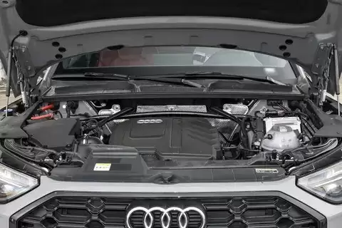 奥迪Q5L售25.19万起，优惠高达12万，年均使用成本约3万元