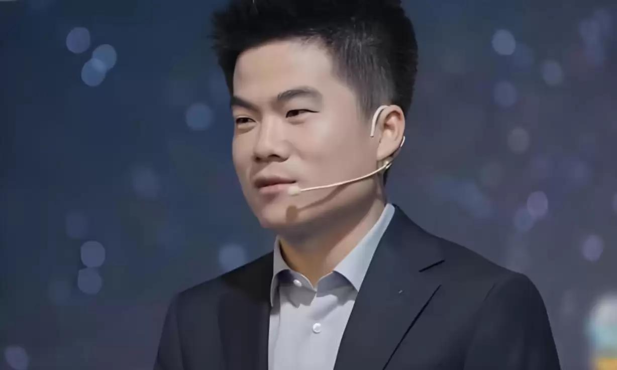 不捧老板不吹平台！董宇辉直言：我的伯乐是普通观众