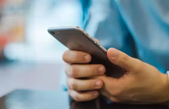 手机充电勿常满 80%为佳延寿命