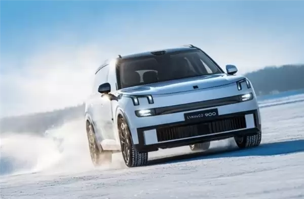 神似900！领克800谍照曝光：方正造型+Y形日行灯