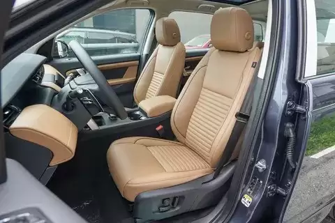 发现运动座椅舒适性全面解析:前排越级享受,后排实用兼顾