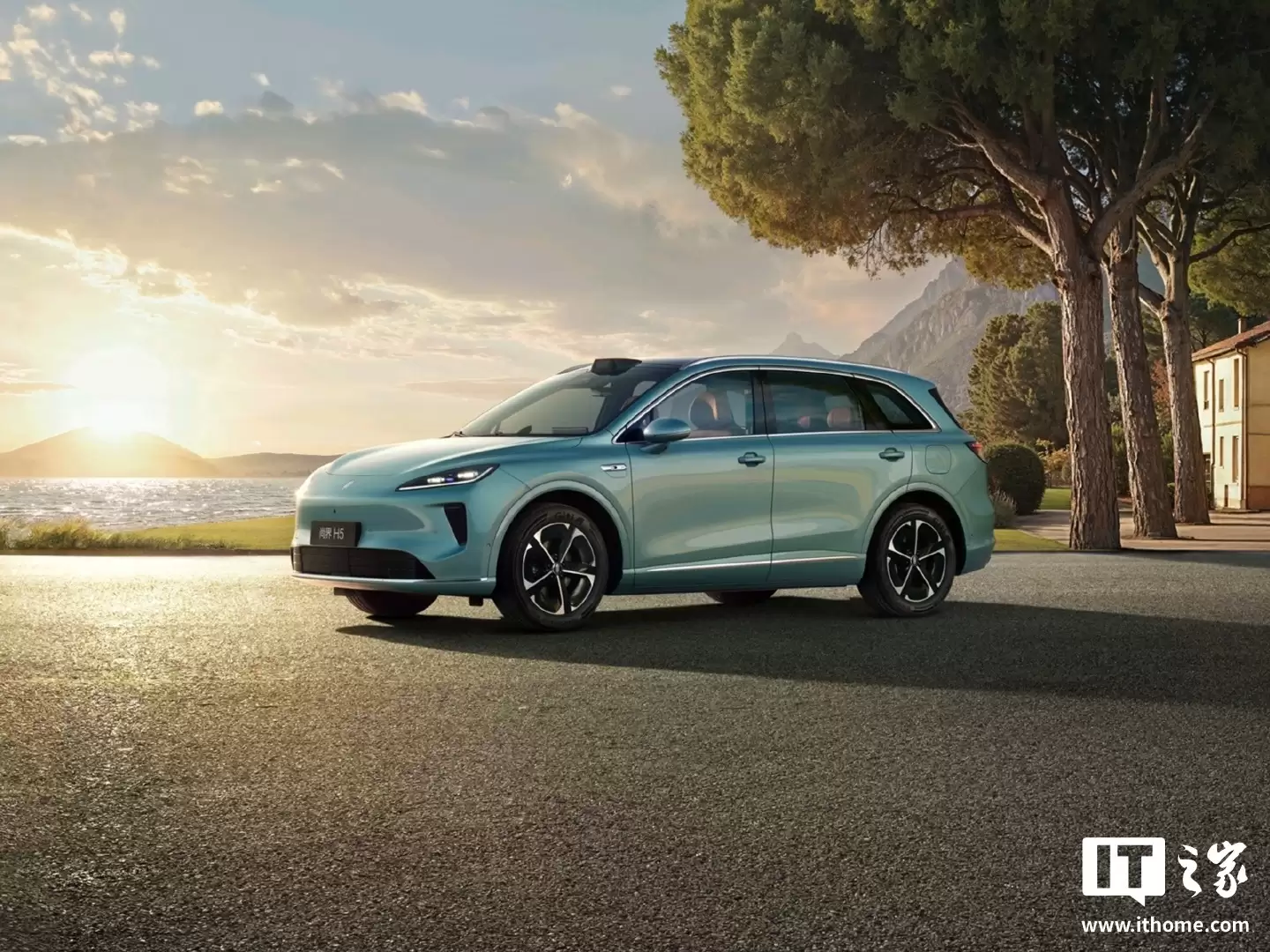 鸿蒙智行问界H5新年十大购车权益公布，含星闪实体车钥匙、9000元现金优惠等