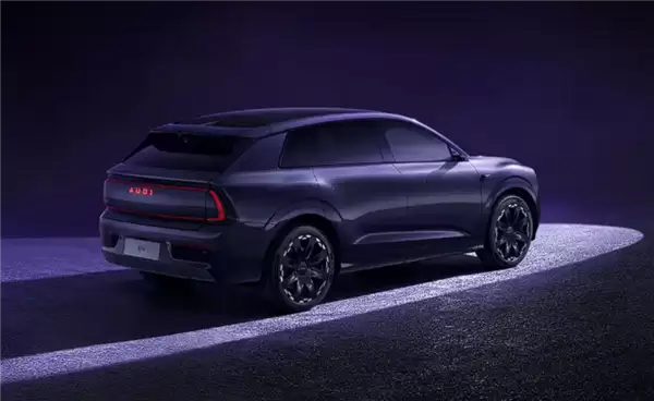 比Q7还能“装”!奥迪国产SUV实拍曝光:轴距超3米+4座大空间