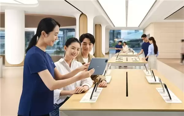 2026首个华为服务日开启:手机免费贴膜、维修免人工费