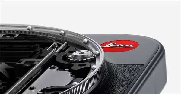 雷军称小米17 Ultra徕卡版好帅！每一个细节设计都源自徕卡相机