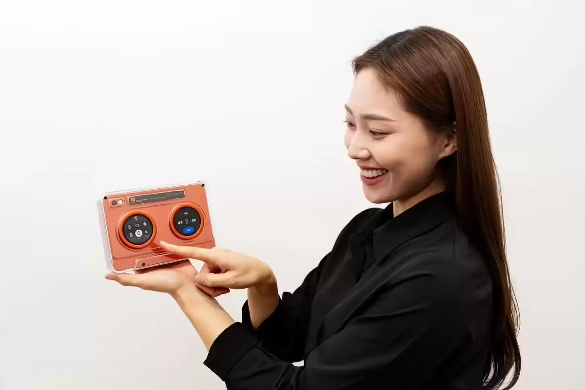 三星显示CES 2026秀肌肉：AI OLED机器人、耐低温车载屏等显示技术亮相