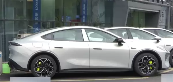 购车未交付先受损 车主拒接受赔引争议