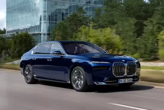 宝马中国大幅降价,多款车型降幅超30万