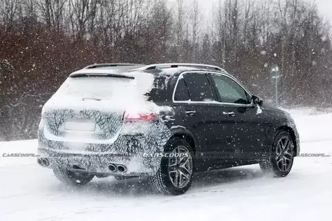 奔驰AMG GLE 53将迎2026改款：新星形灯+大格栅