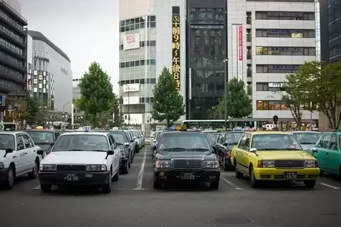 中国车企加速崛起，全球汽车格局重塑