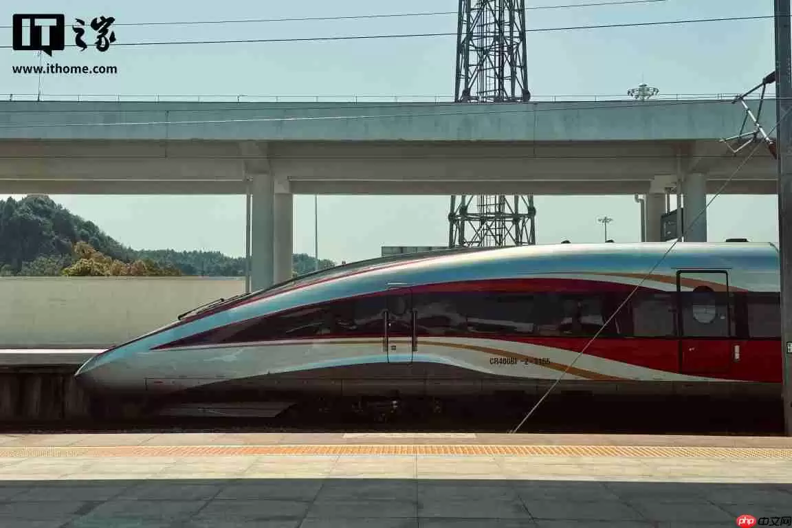 2030 年全国铁路营业里程将达 18 万公里左右,高铁 6 万公里