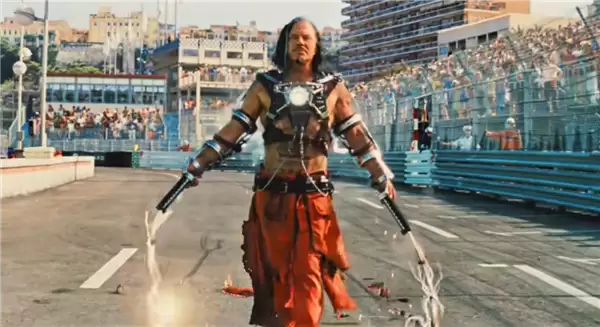 付不起房租被驱逐 《钢铁侠2》主演成“网络乞丐”