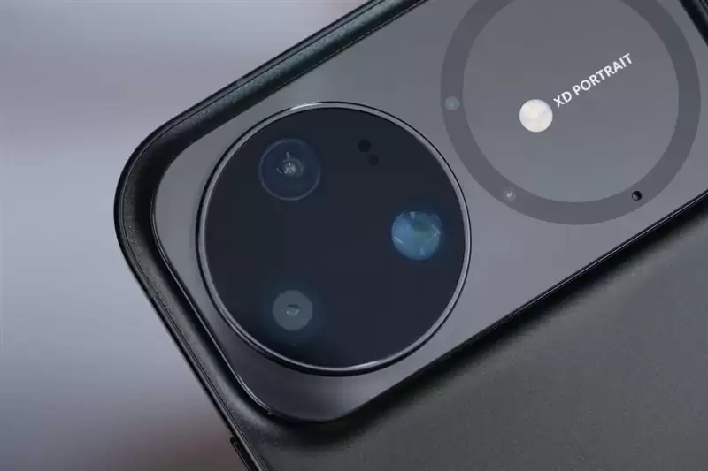 前后双红枫上阵 华为nova 15 Ultra全面评测：年轻人的影像轻旗舰！