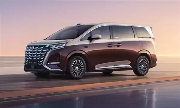 5.4米超长车身!腾势D9L谍照曝光:300km+纯电续航