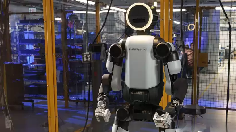 波士顿动力 CES 2026 发布 Atlas 人形机器人量产版本,首先发货现代汽车和谷歌 DeepMind