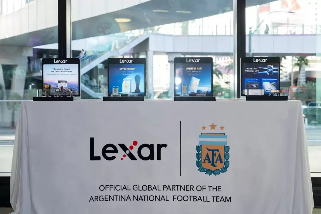 雷克沙成为阿根廷国家足球队 2026 首个官方全球合作伙伴，推出定制版移动固态硬盘