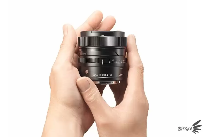 I系列全画幅微单定焦头 适马50mm F2售3999元