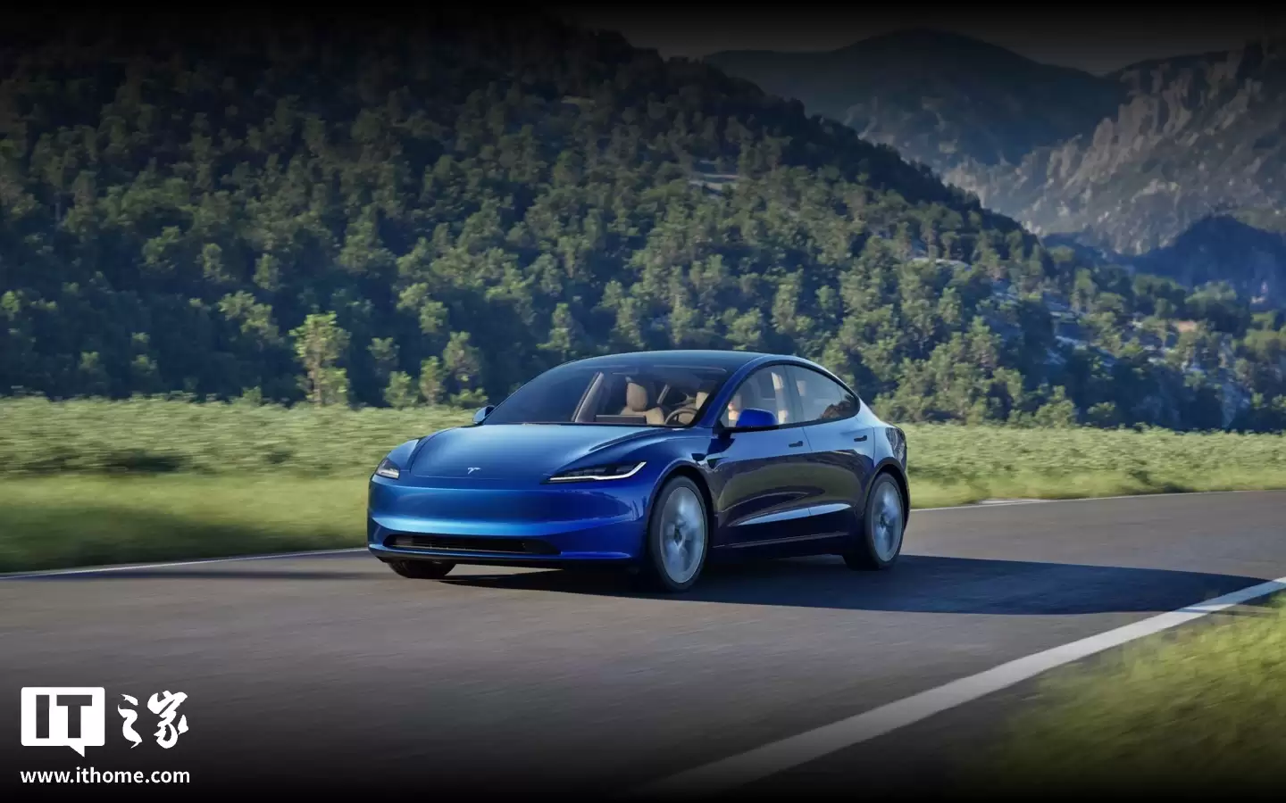 特斯拉中国新增 7 年低息购车、Model Y L 上线 5 年 0 息、Model 3 新增“海洋蓝”车漆