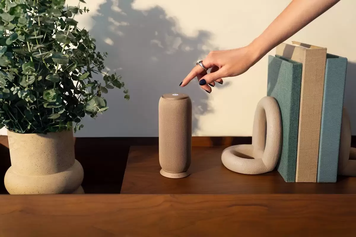 摩托罗拉 MotoWatch 智能手表、Moto Tag 2 智能追踪器渲染图曝光