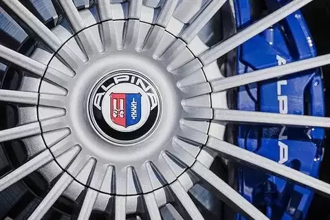 Alpina全面并入宝马集团，2026年起启用BMW Alpina新标识