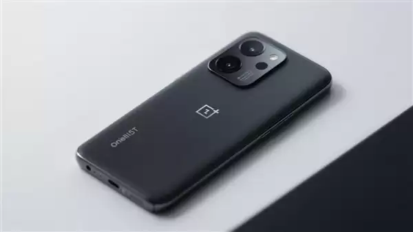 OPPO、一加瞄准小屏市场！新机独立开模：7K大电池+四等边屏