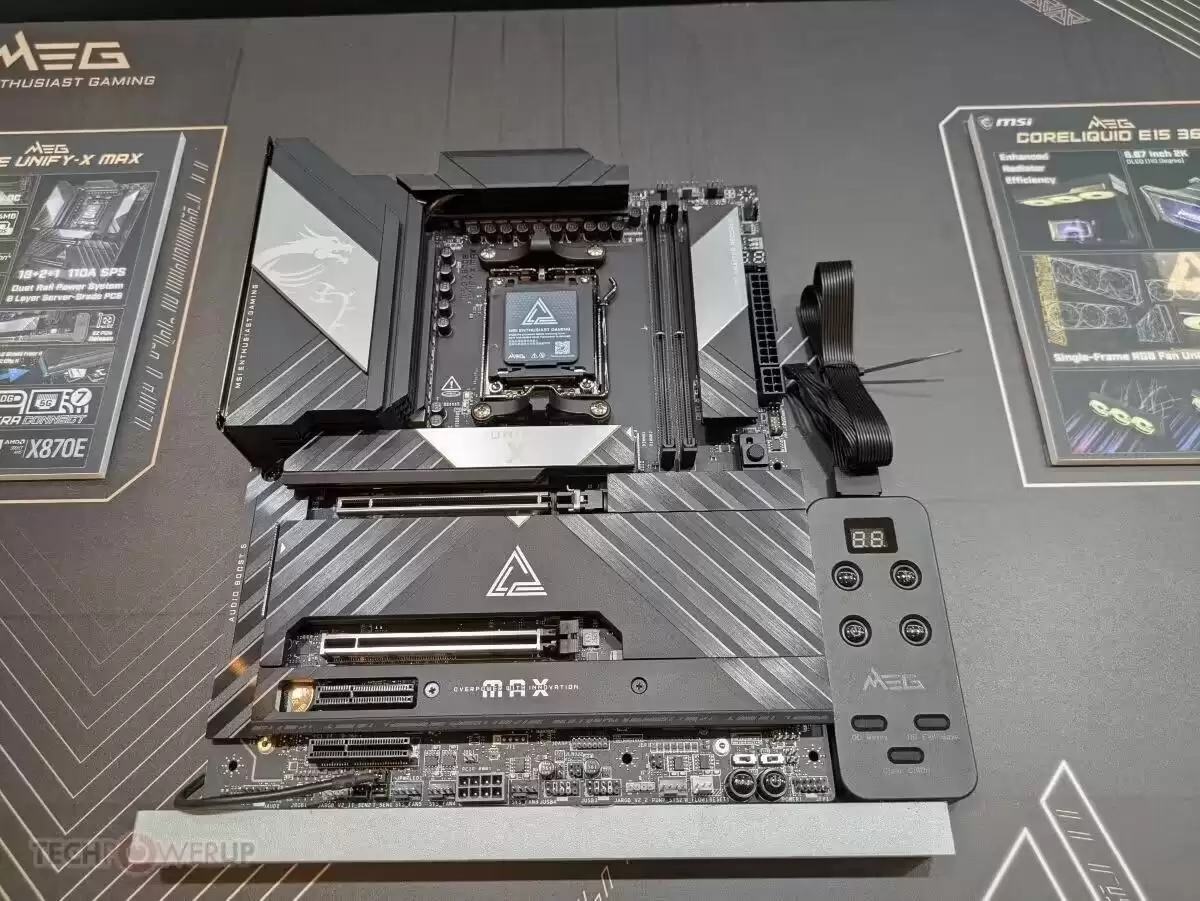 微星展示256GB双槽CUDIMM主板：支持单条128GB，内存超频性能提升63%