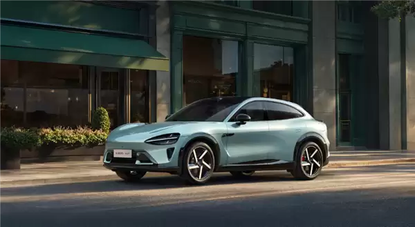 网传小米SU7车门机械拉锁失效 小米深夜火速度辟谣：完全失实