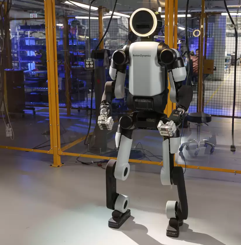 波士顿动力 CES 2026 发布 Atlas 人形机器人量产版本,首先发货现代汽车和谷歌 DeepMind