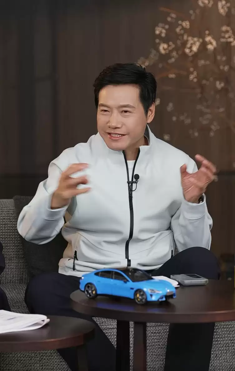 雷军谈新一代小米 SU7 涨价：升级的东西很多，从里到外都有大进步