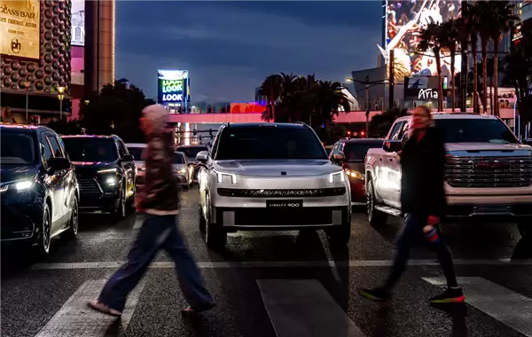 淦家阅：吉利智驾可1-2周内迭代一次 形成断代式领先！