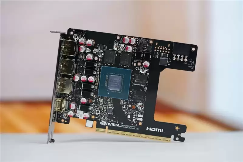 映众RTX 5060 Ti 16GB超级冰龙显卡评测:解锁190W功率 RTX 5060 Ti的最强形态