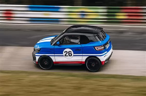 纽北赛道最慢纪录被打破:跑完一圈用时28分25.8秒