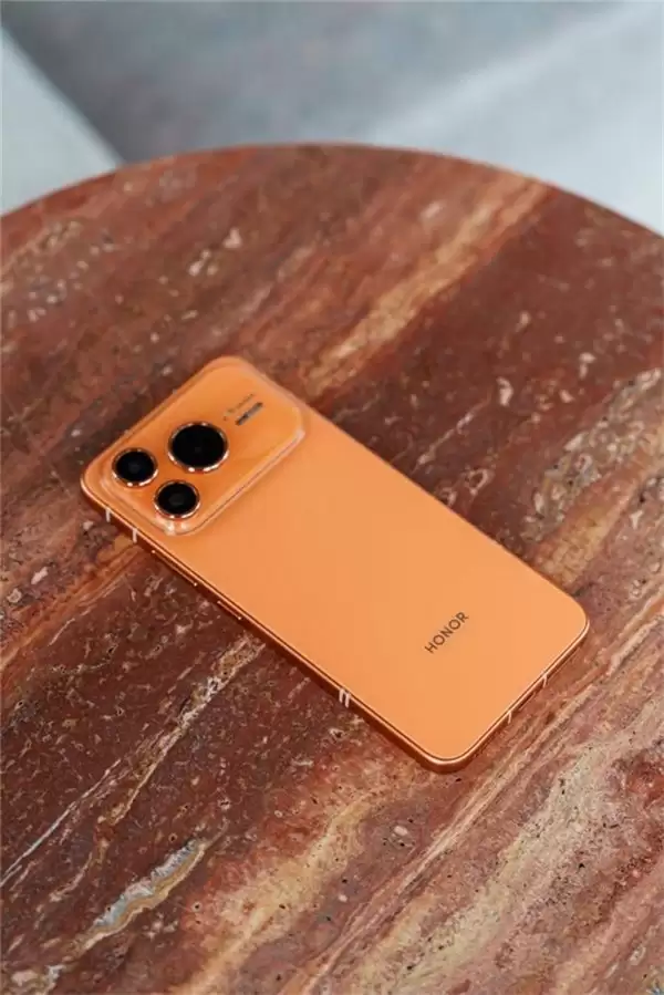 2025 年续航最强的手机 荣耀 Power2 引领中端市场