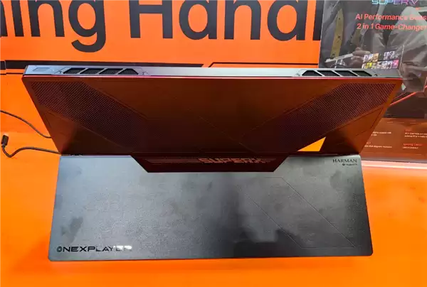 壹号本Super V二合一本领相CES：搭载酷睿Ultra X7 358H