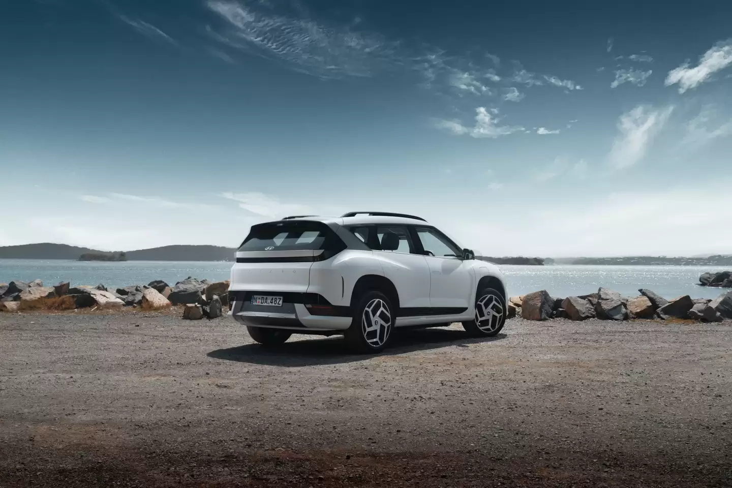 现代“中国特供车”EO 玥欧出口澳大利亚，当地售价却是国内两倍多