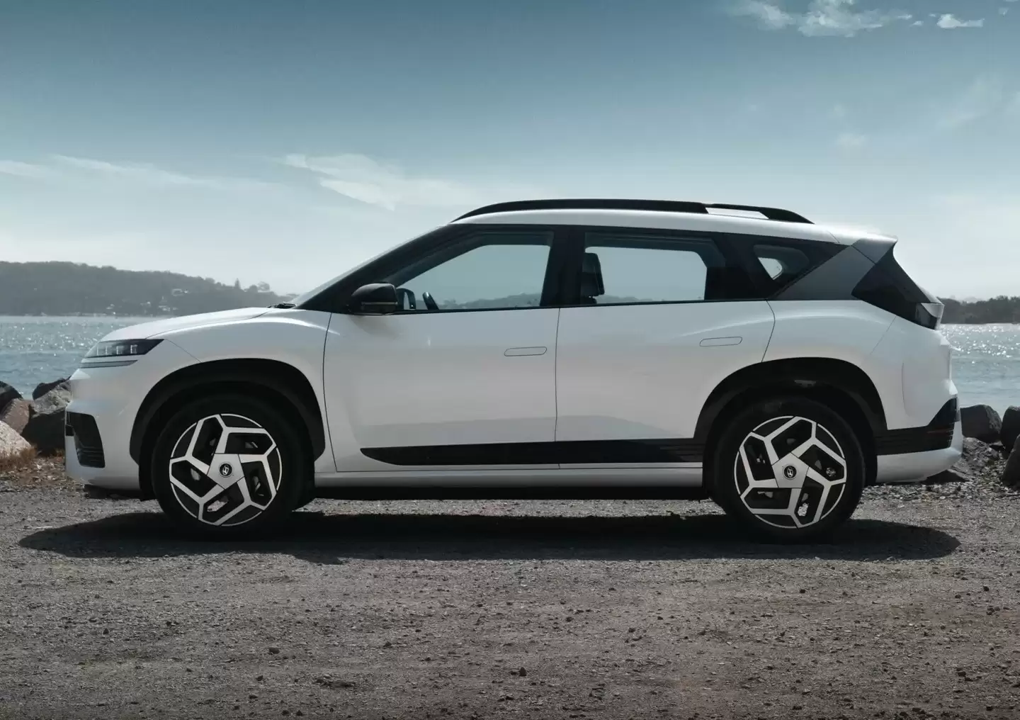 现代“中国特供车”EO 玥欧出口澳大利亚，当地售价却是国内两倍多